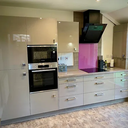 Station View * Pickering